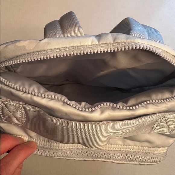 Lululemon Light Gray Camo Backpack Black Logo Hardware Zip Front & Top 18”x16” - Picture 7 of 11